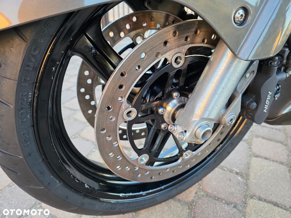 Honda CBR - 23
