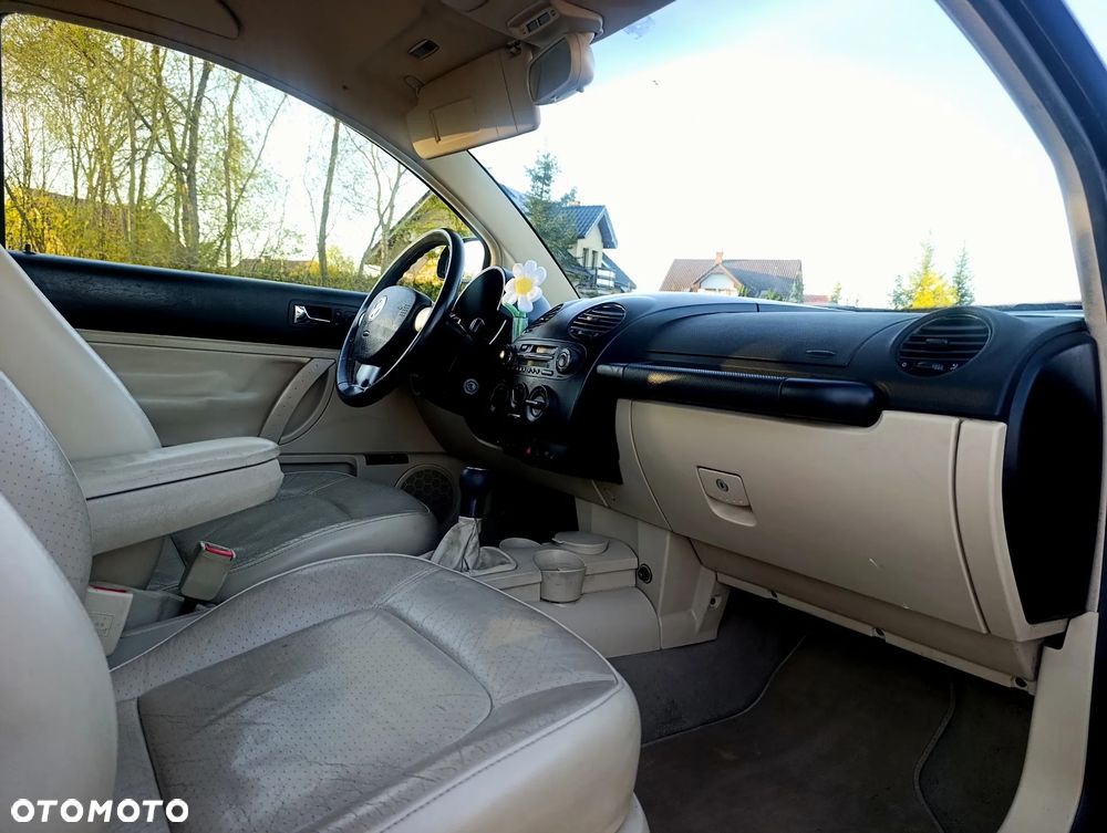 Volkswagen New Beetle 2.0 - 10