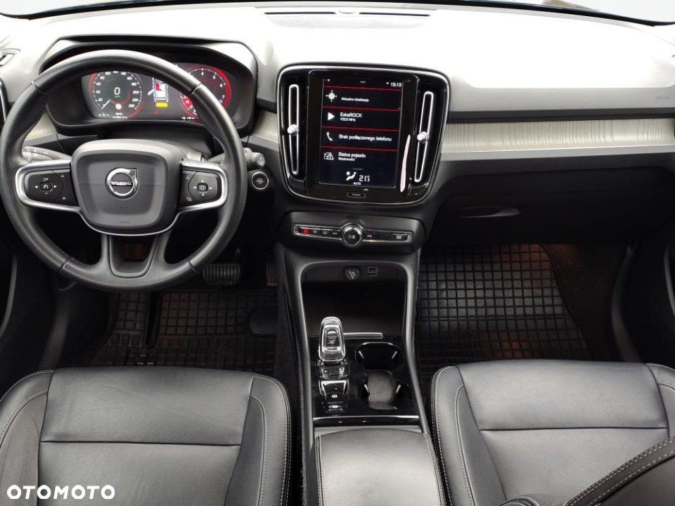 Volvo XC 40 - 21