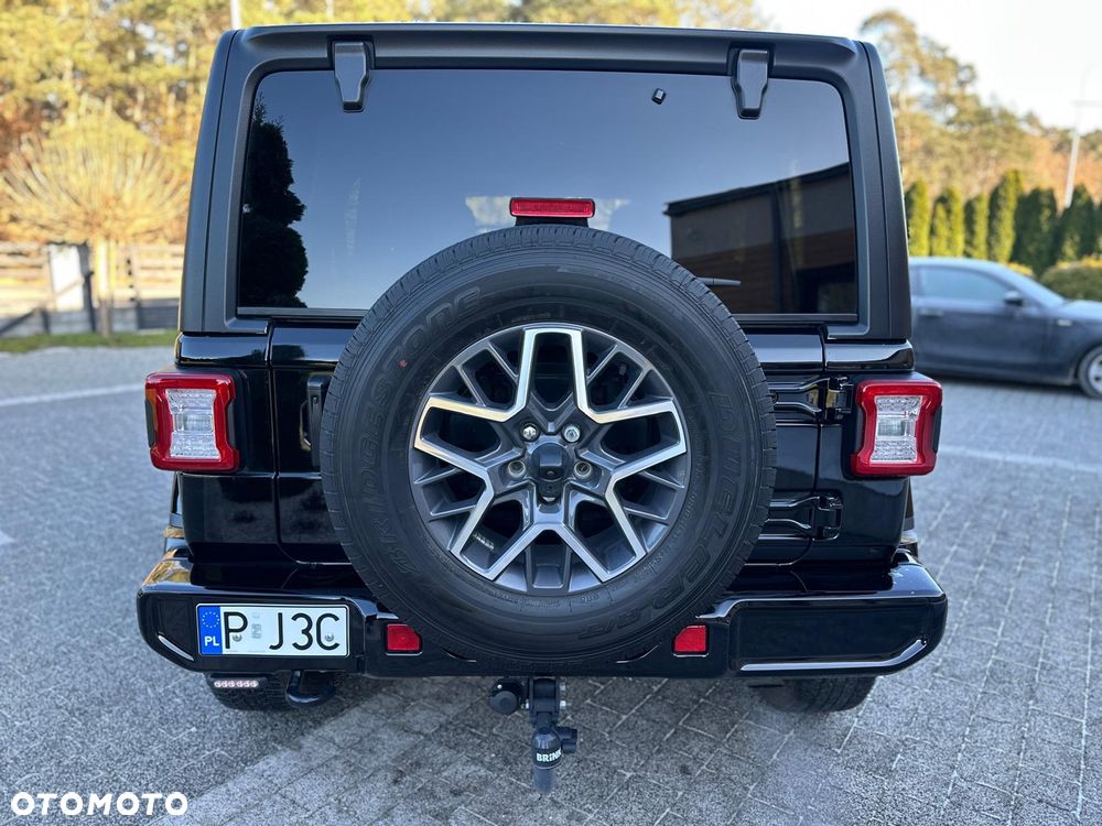 Jeep Wrangler - 15