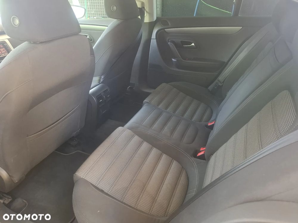 Volkswagen Passat - 7