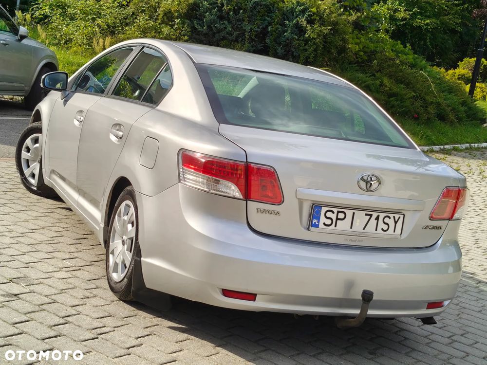 Toyota Avensis 2.0 D-4D Premium - 5