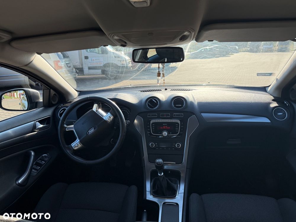 Ford Mondeo - 7