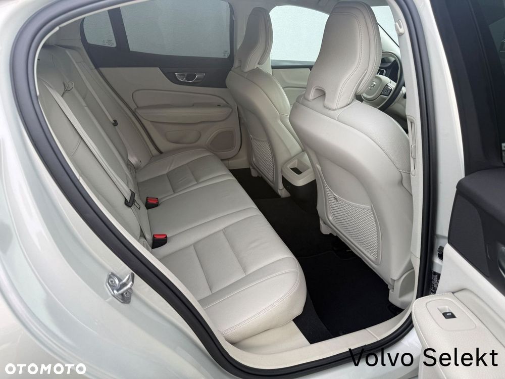 Volvo S60 - 33