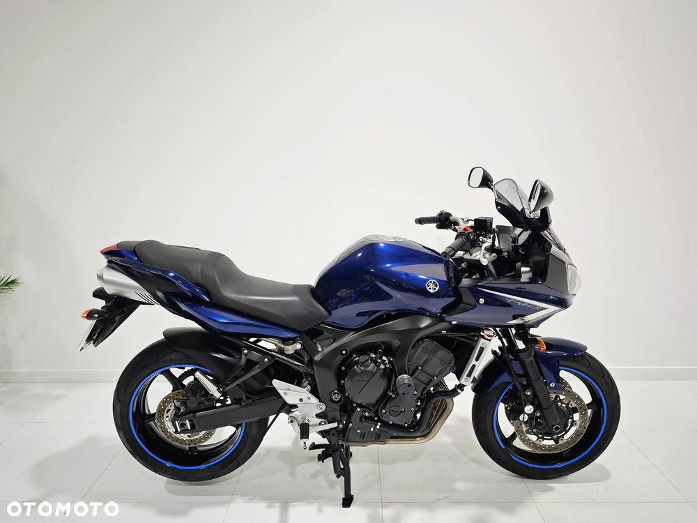 Yamaha FZ - 2