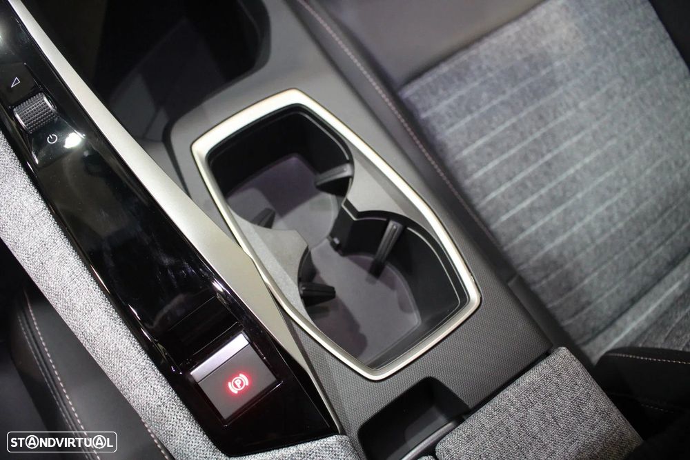 Peugeot 3008 - 24