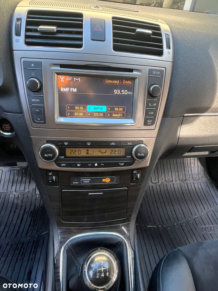 Toyota Avensis Touring Sports 1.8 Executive - 13