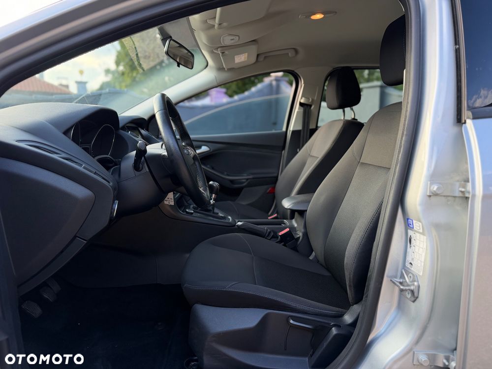 Ford Focus 1.5 TDCi DPF Start-Stopp-System Business - 12