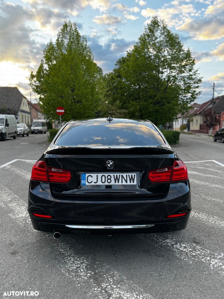 BMW Seria 3 320d Luxury Line - 4