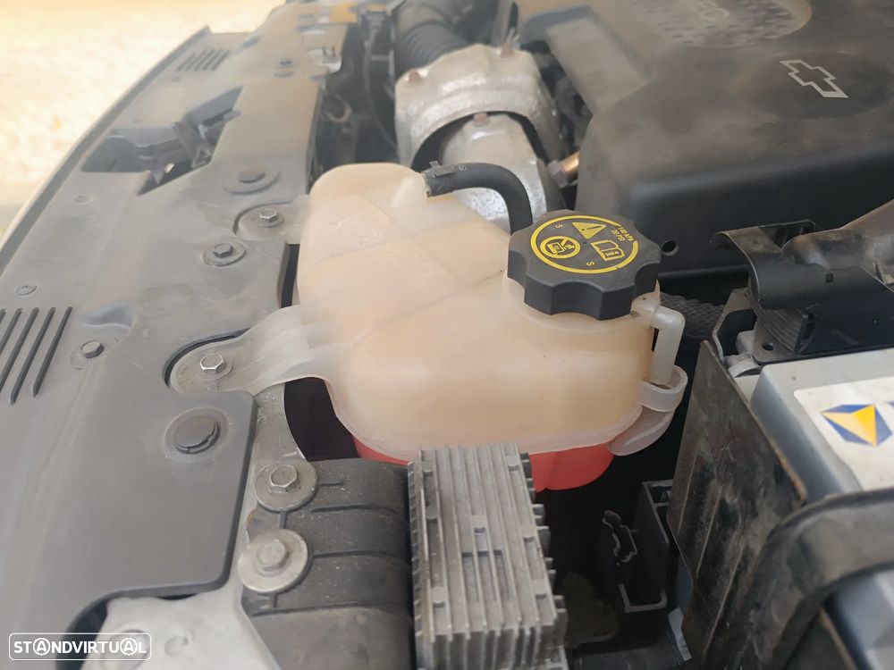 Chevrolet Aveo 1.3 VCDi LTZ - 28