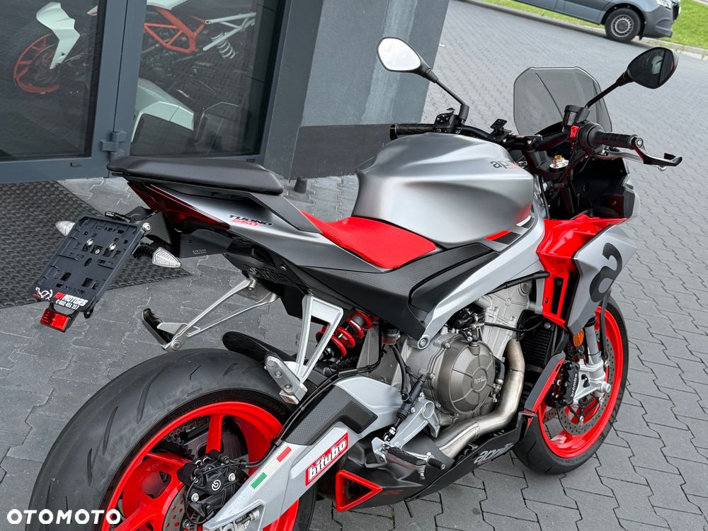 Aprilia Tuono - 6