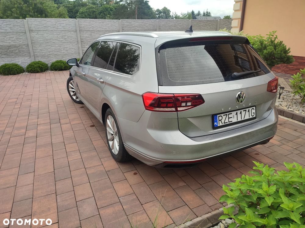 Volkswagen Passat 2.0 TDI SCR DSG Elegance - 8