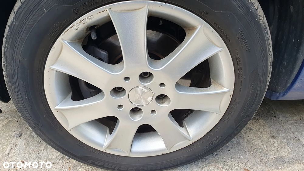 Renault Clio 1.2 16V 75 Dynamique - 19