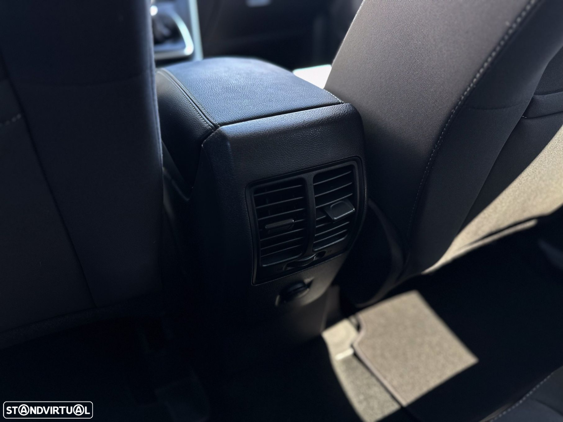 Ford Kuga 1.5 TDCi Titanium - 43