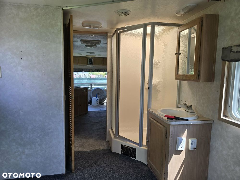 Airstream Forest river Grand Surveyor gs280 Slideout amerykańska przyczepa kempingowa XL mieszkalna dom holenderski całoroczna - 14