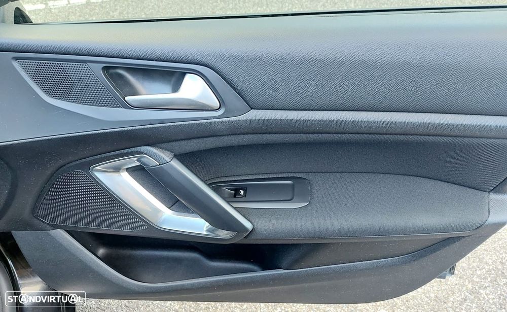 Peugeot 308 1.2 PureTech Style - 34