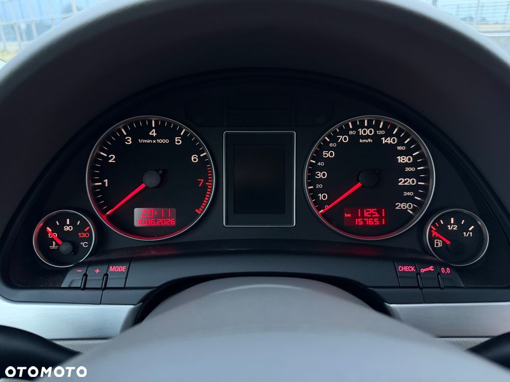 Audi A4 Avant 1.8 T - 10