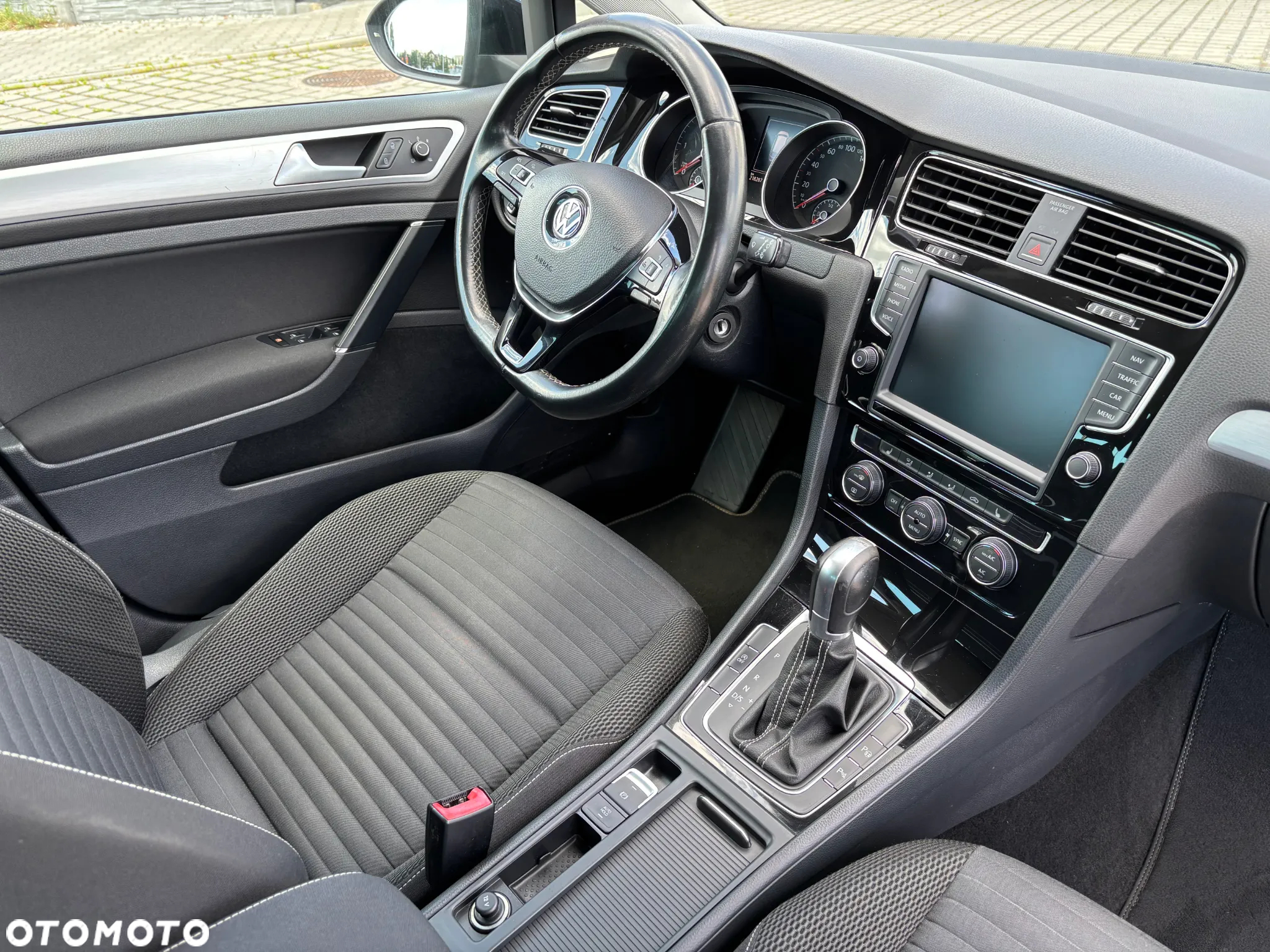 Volkswagen Golf Variant 1.6 TDI BlueMotion Technology DSG Cup - 8