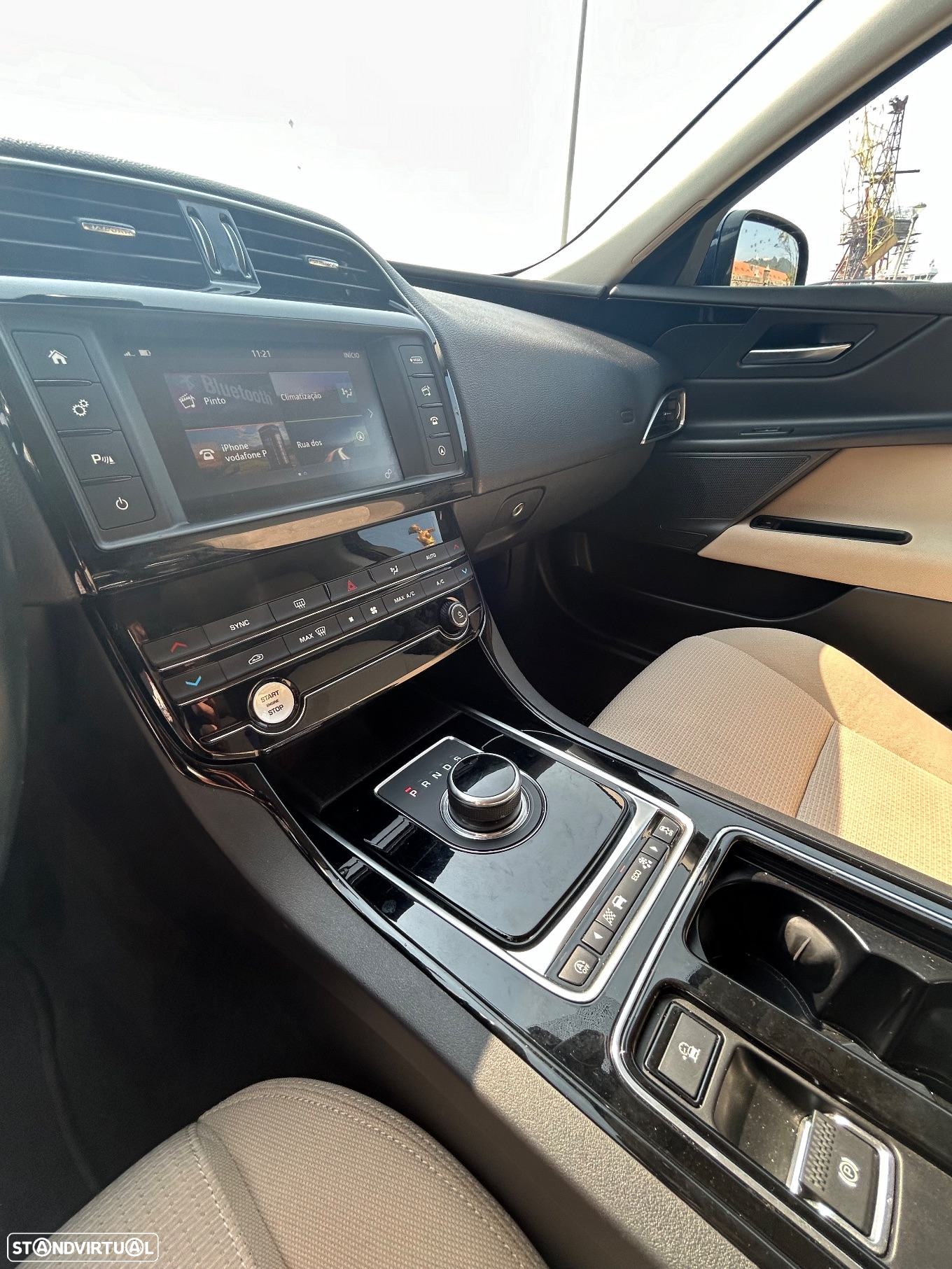Jaguar XE 20d Aut. R-Sport - 12