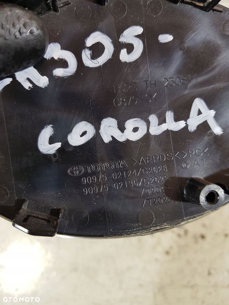 emblemat znaczek 90975-02124 toyota corolla xii e21 lift - 4