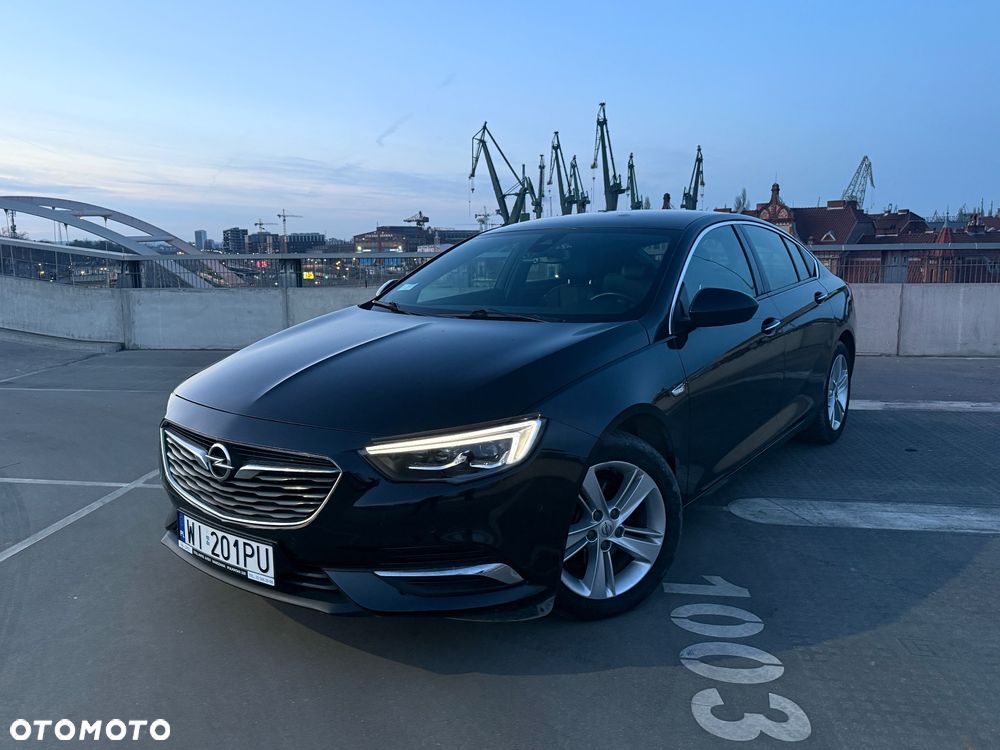 Opel Insignia - 1