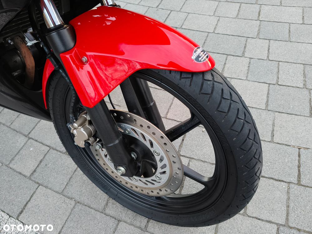 Honda CBR - 13