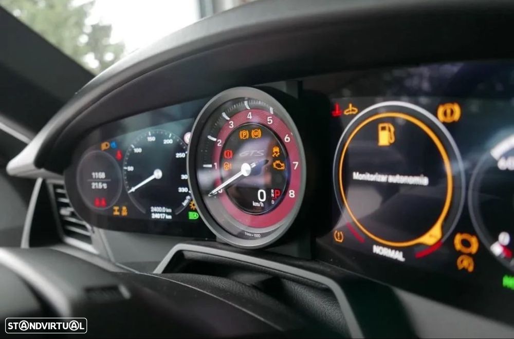Porsche 911 (992) Carrera Cabrio 4 GTS PDK - 42