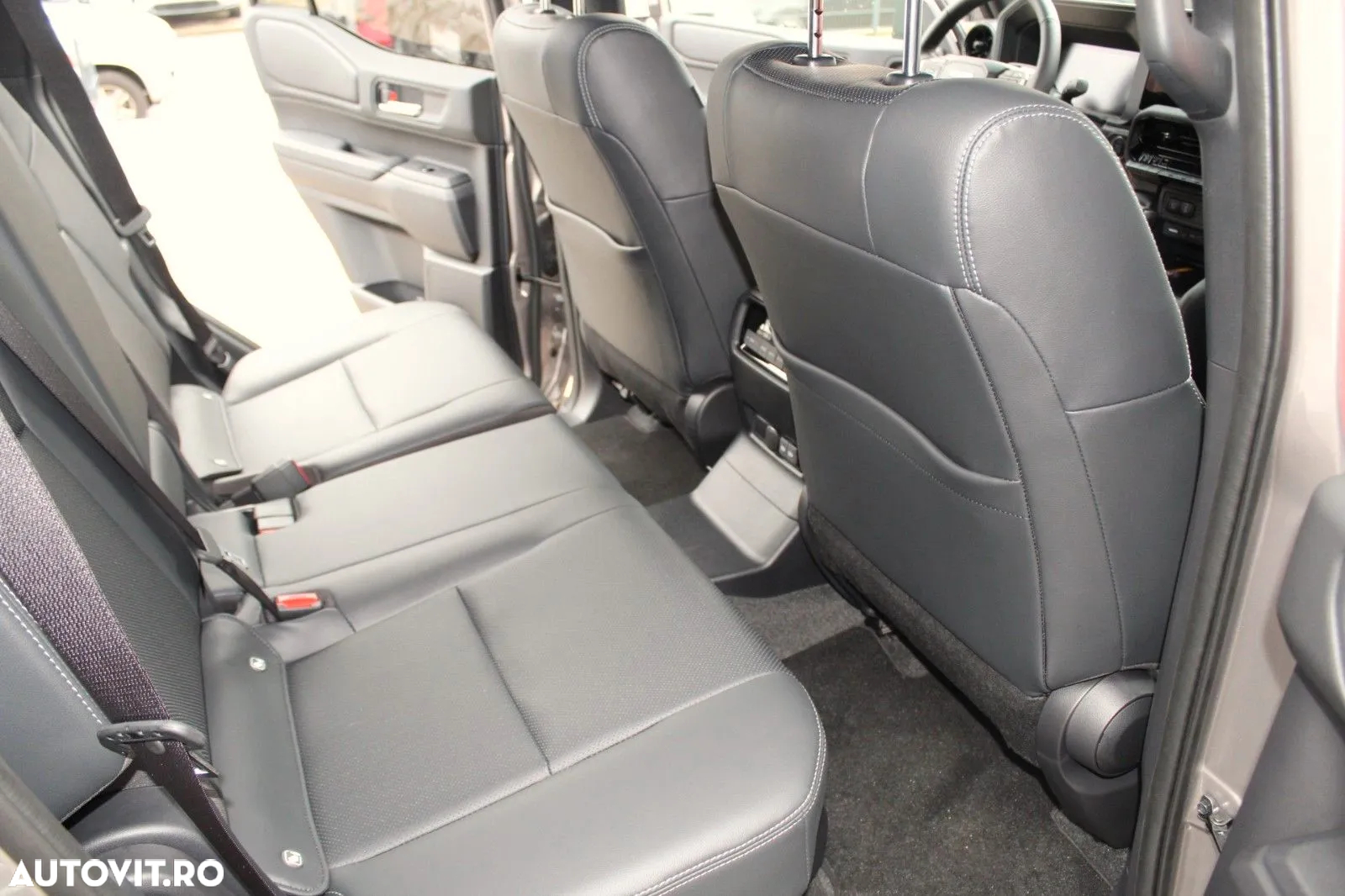 Toyota Land Cruiser 250 2.8l D-4D 204 CP A/T 7 locuri Executive - 19