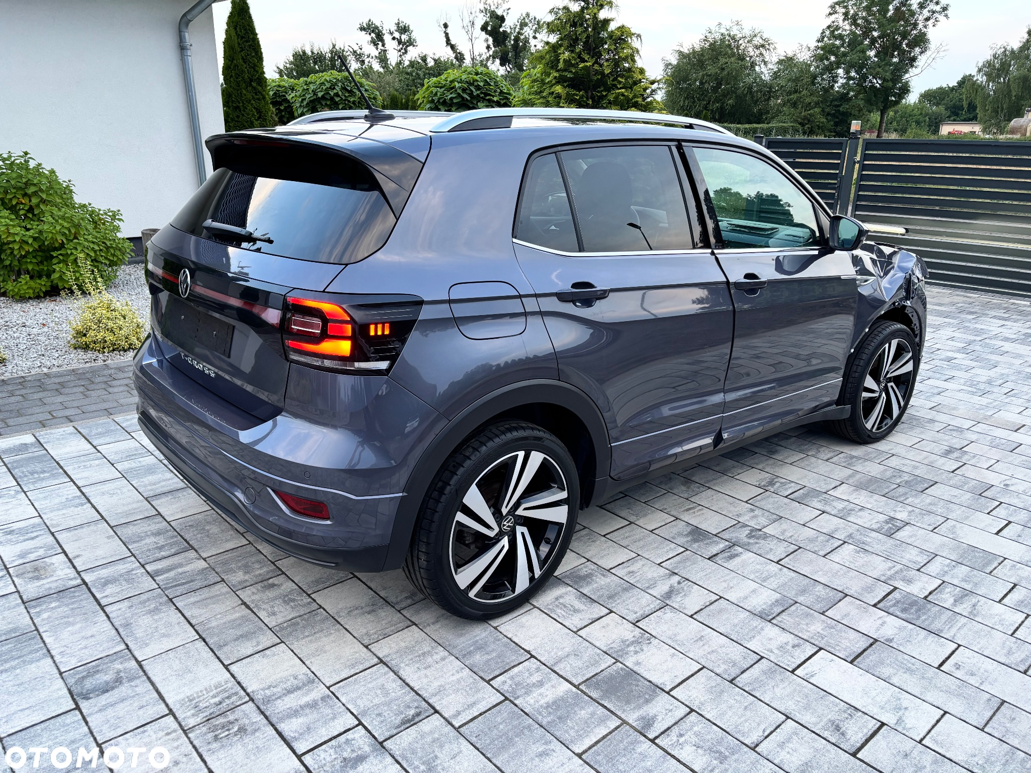 Volkswagen T-Cross 1.0 TSI OPF R-Line - 4