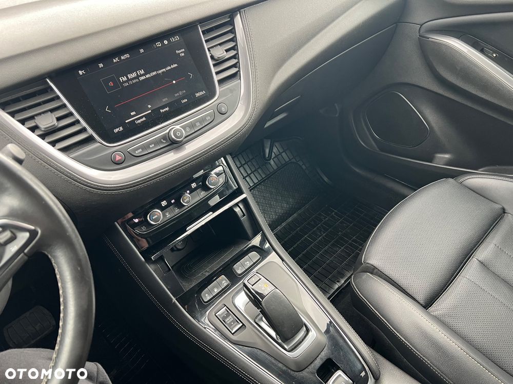 Opel Grandland X Plug-in-Hybrid4 1.6 DI Start/Stop Business Edition - 25