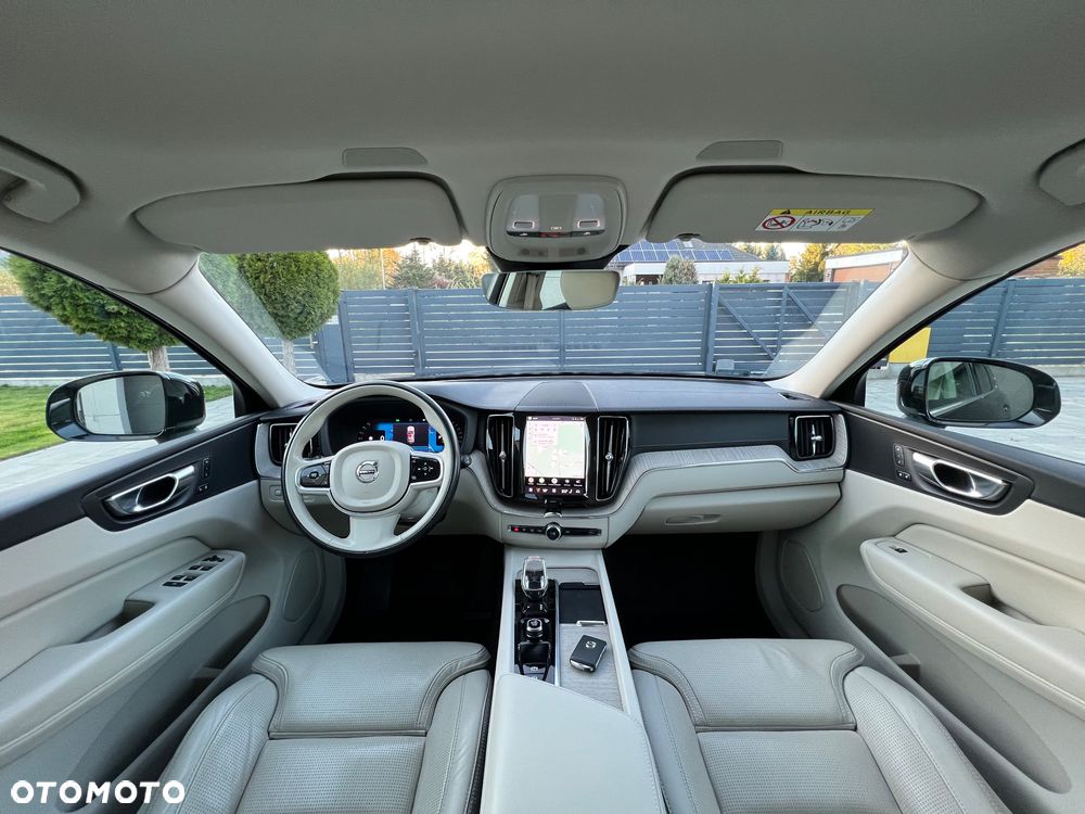 Volvo XC 60 B5 B AWD Inscription - 23