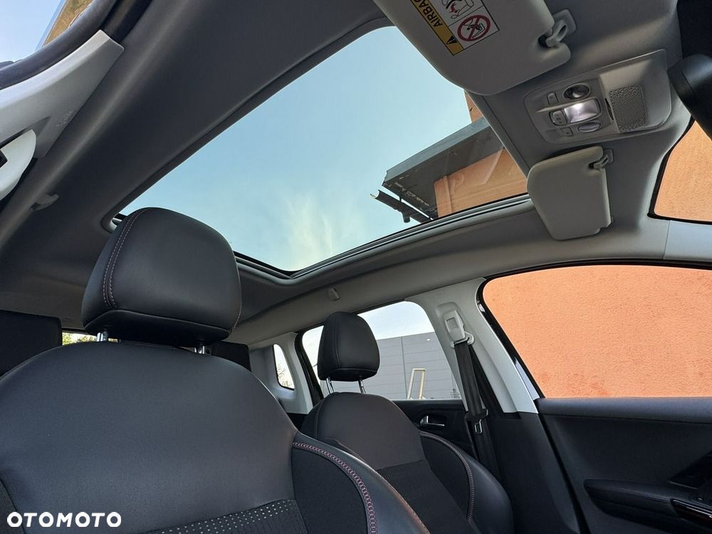 Peugeot 2008 PureTech 110 Stop&Start EAT6 GT-Line Edition - 26
