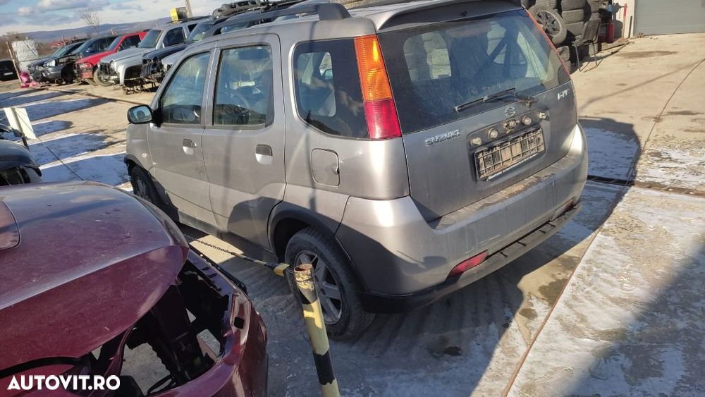Dezmembrez suzuki ignis 1.3 4x2 și 1.5 benzina 4x4 fabricatie 2005 - 8