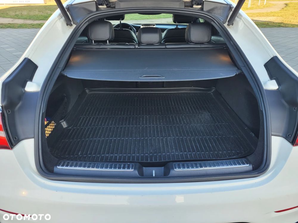 Mercedes-Benz GLC - 10