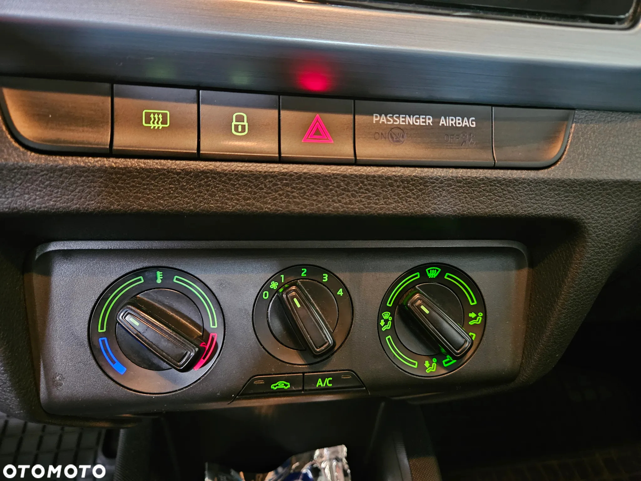 Skoda Fabia 1.0 TSI Ambition - 19