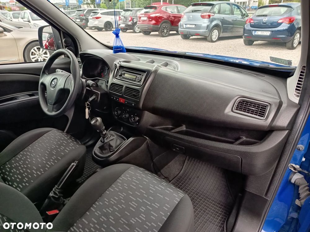 Opel Combo 1.4 Cosmo Eu6 - 25