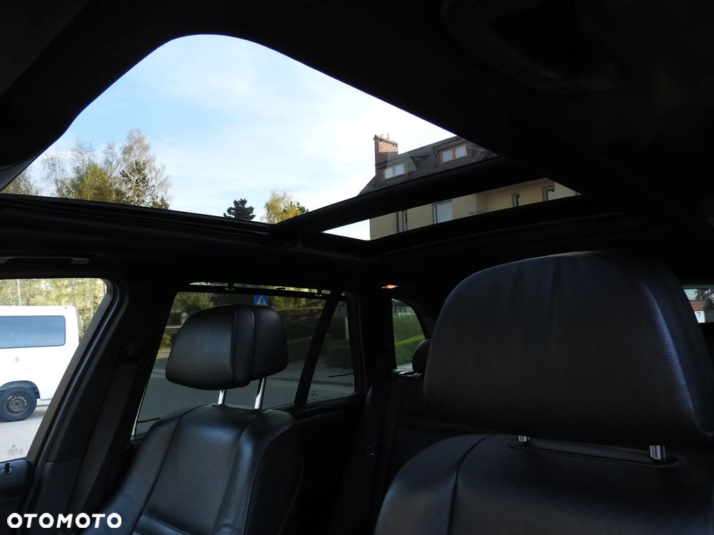 BMW X5 xDrive50i - 28