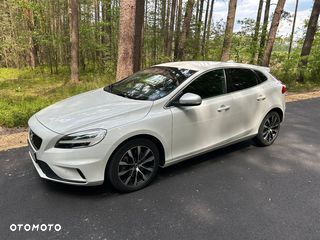 Volvo V40 T3 Drive-E R-Design Momentum