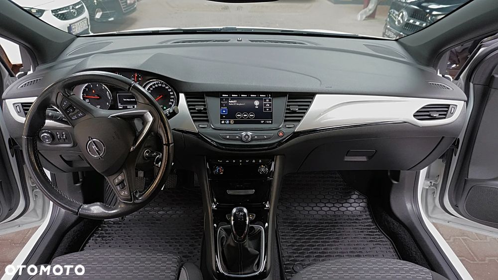 Opel Astra V 1.2 T GS Line S&S - 16