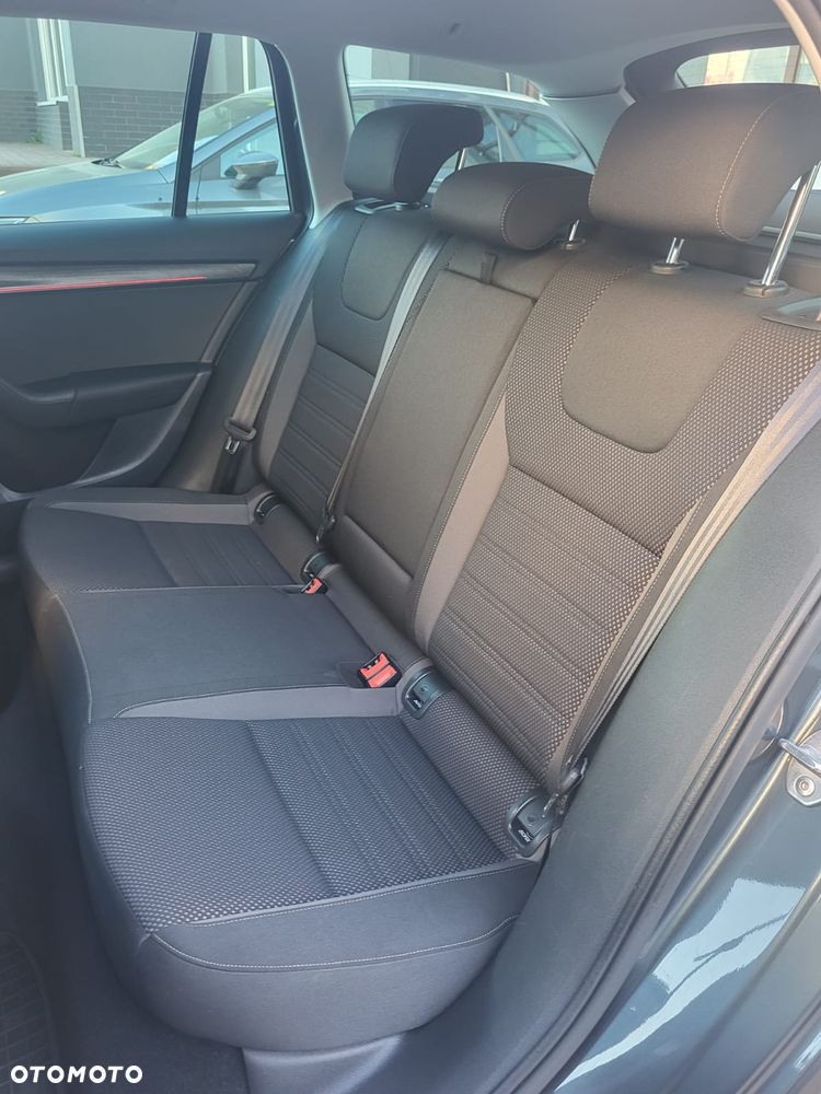 Skoda Octavia Scout 2.0 TDI 4x4 DSG - 18