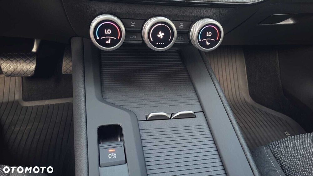 Skoda Superb 1.5 TSI mHEV Essence DSG - 23