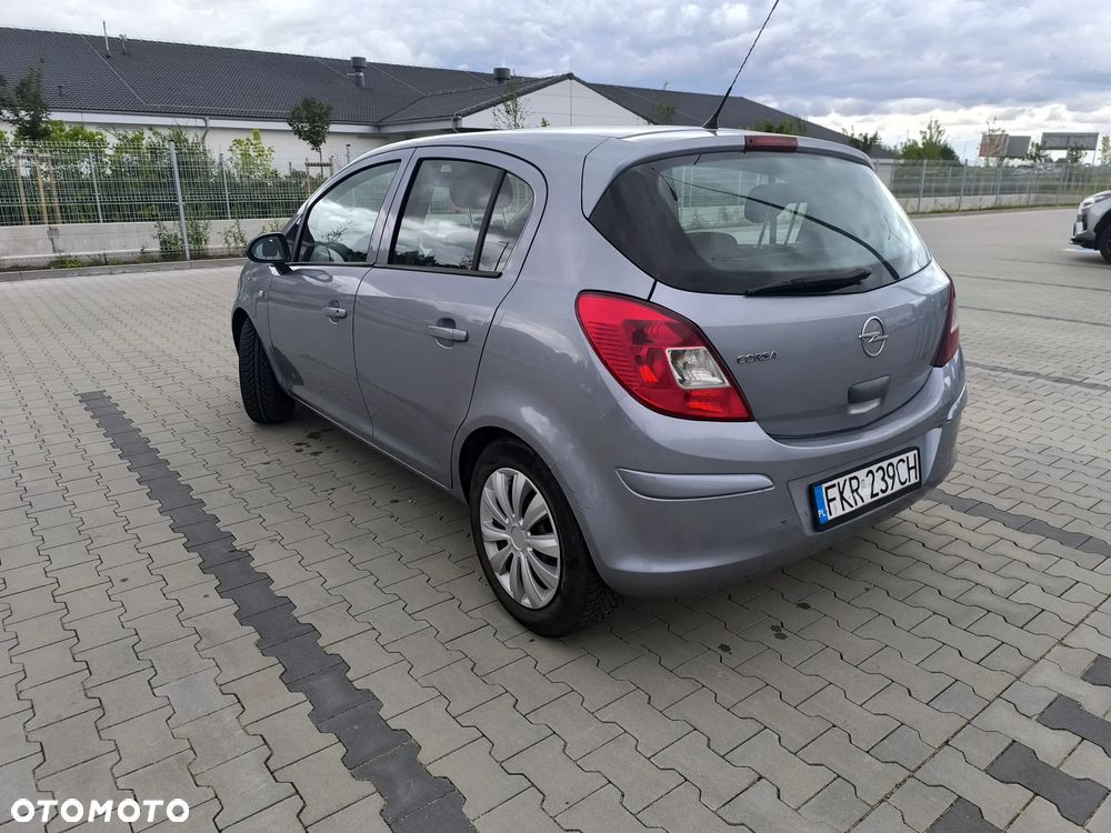 Opel Corsa 1.2 16V Enjoy - 4