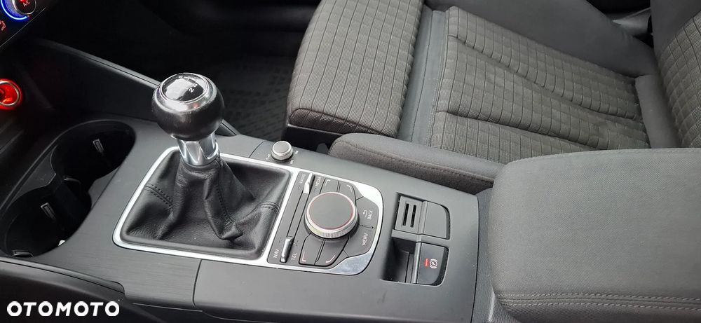 Audi A3 3-drzwiowe 1.2 TFSI S line Sportpaket - 13