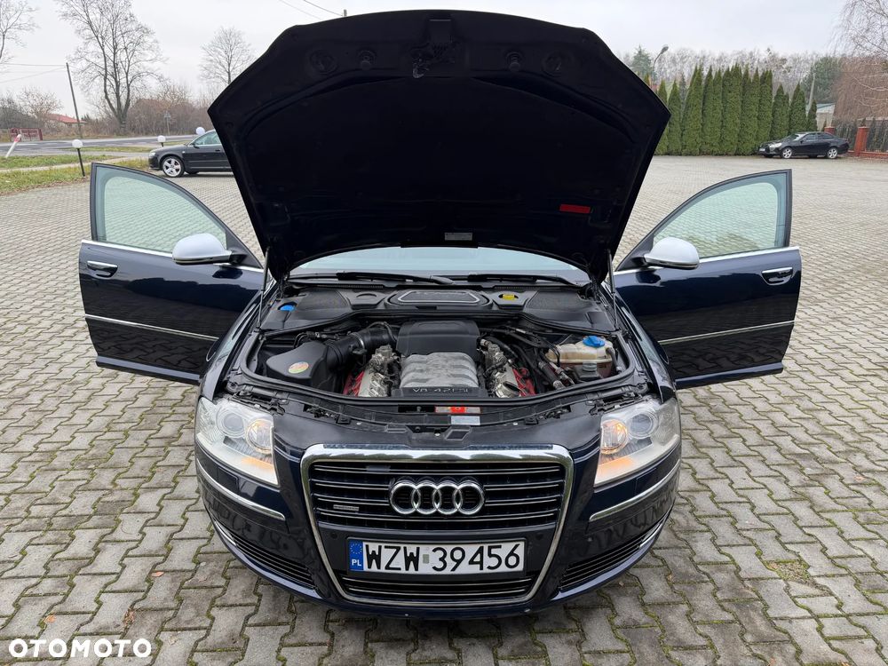 Audi A8 4.2 FSI L Quattro - 21
