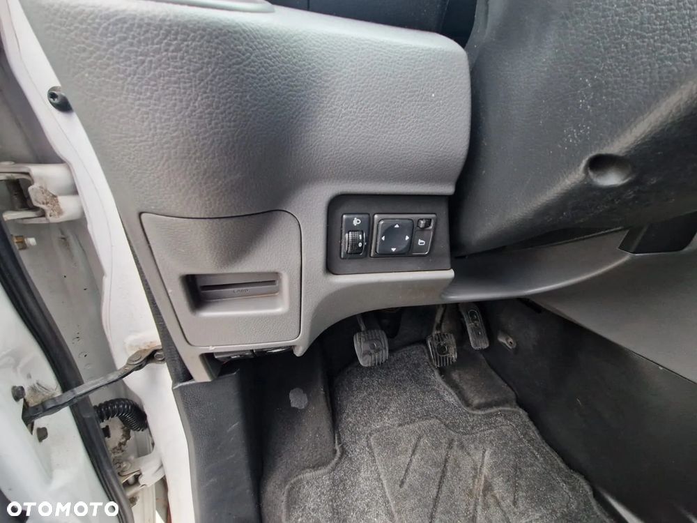 Nissan NV200 - 28