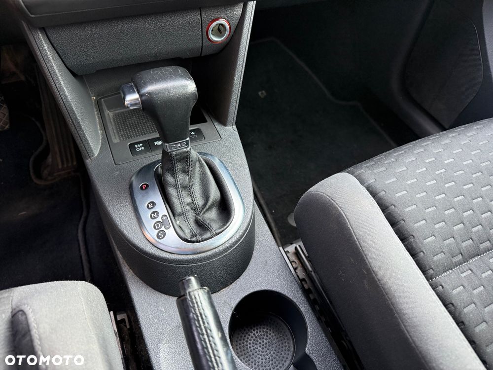 Volkswagen Touran 1.9 TDI DPF Trendline DSG - 7