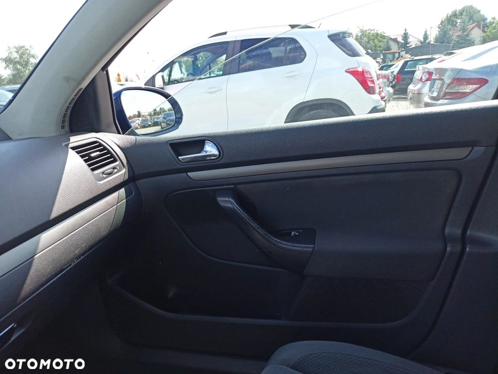 Volkswagen Golf - 13