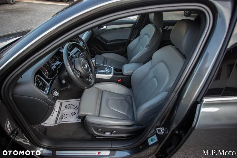 Audi A4 Avant 3.0 TDI DPF quattro S line Sportpaket - 38