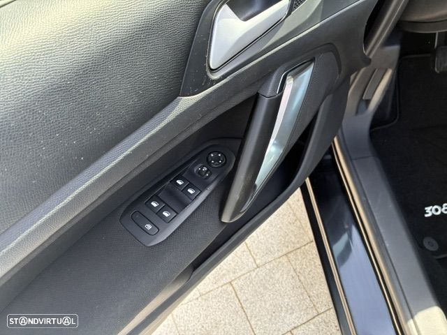 Peugeot 308 SW 1.6 BlueHDi Style - 16