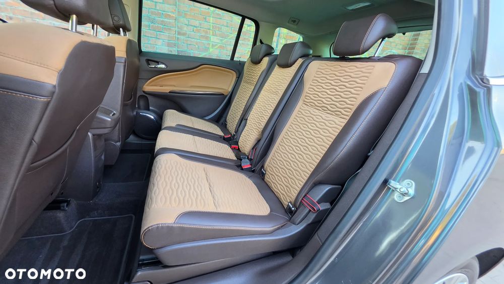 Opel Zafira 2.0 CDTI Cosmo - 10